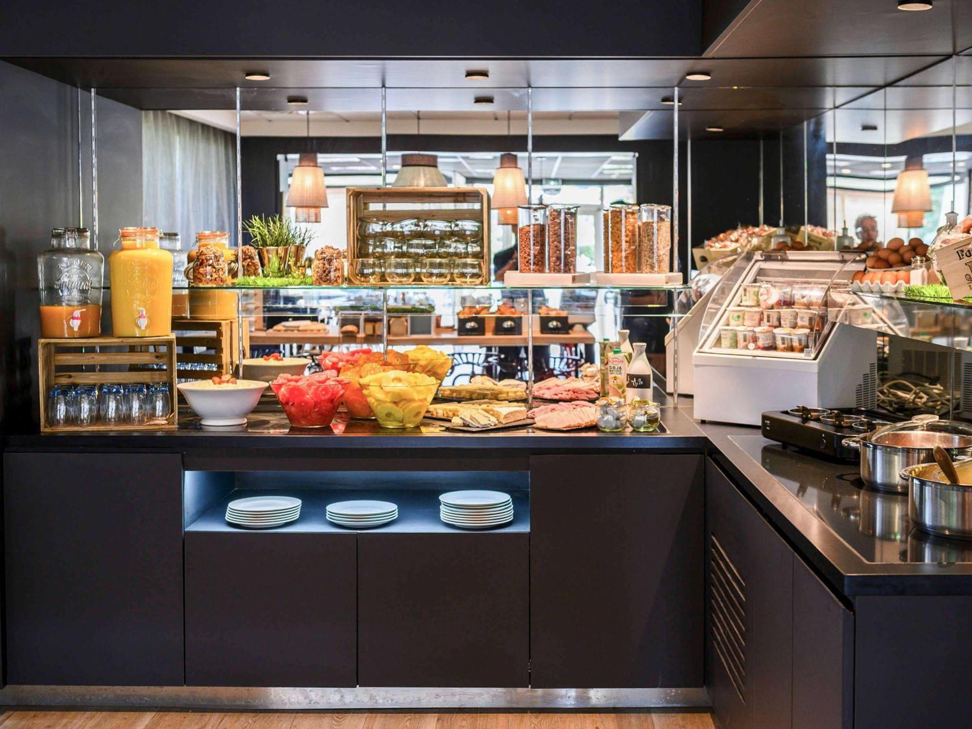 Hotel Novotel Evry Courcouronnes Eksteriør billede