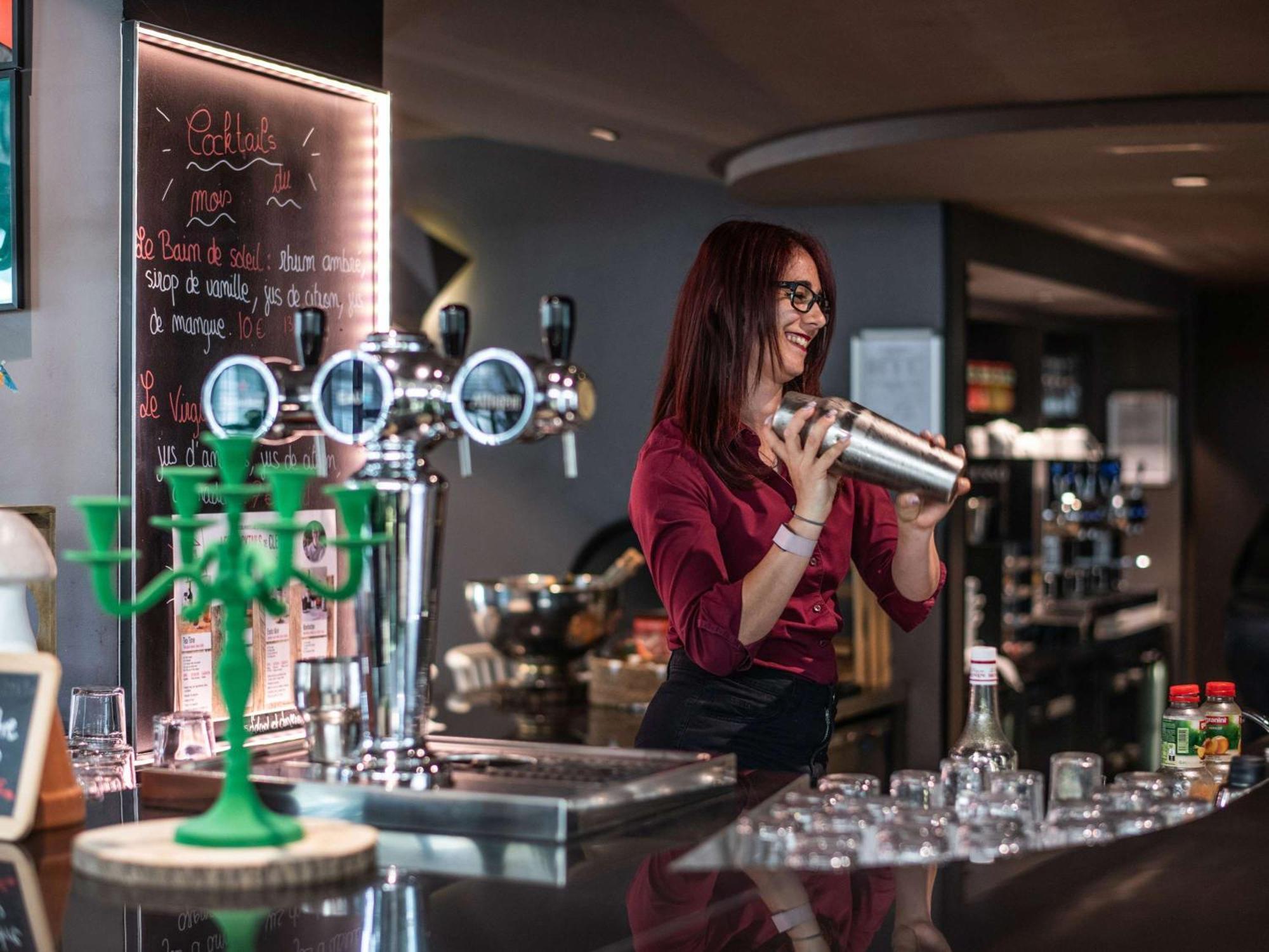 Hotel Novotel Evry Courcouronnes Eksteriør billede